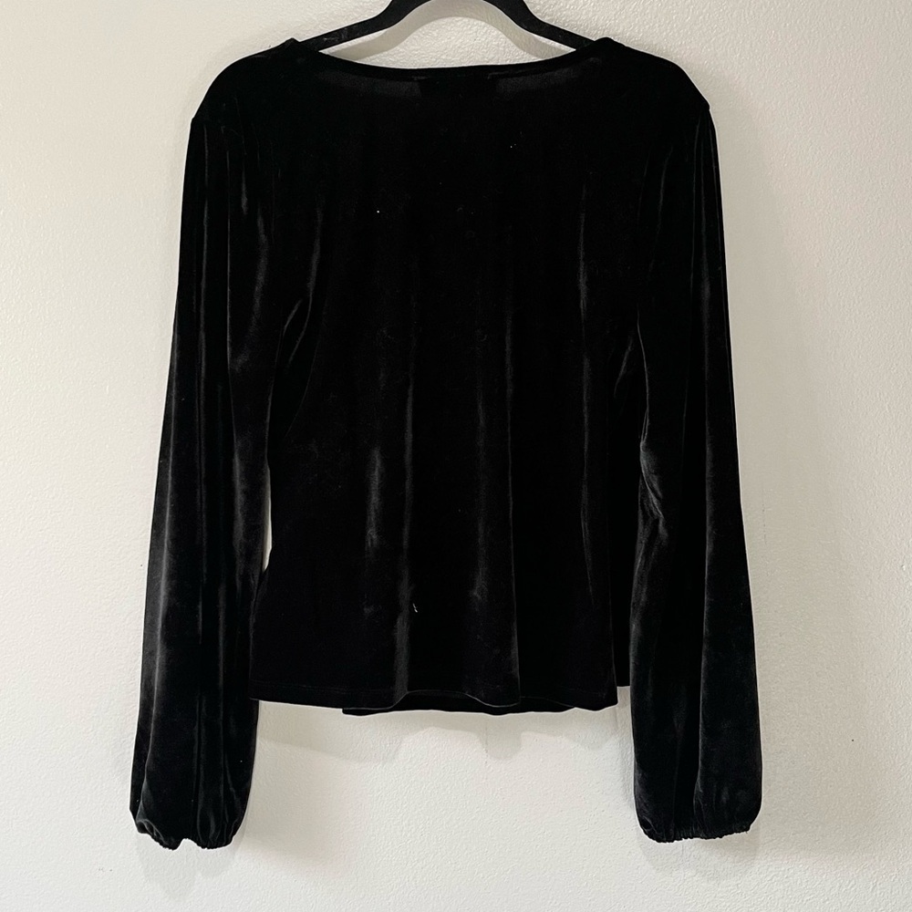 RACHEL ROY- NEW Black Velvet Deep V Cinched on Side Long Sleeve Top Size L - Picture 2 of 4